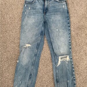Abercrombie & Fitch Light Wash High-Rise Mom Jeans